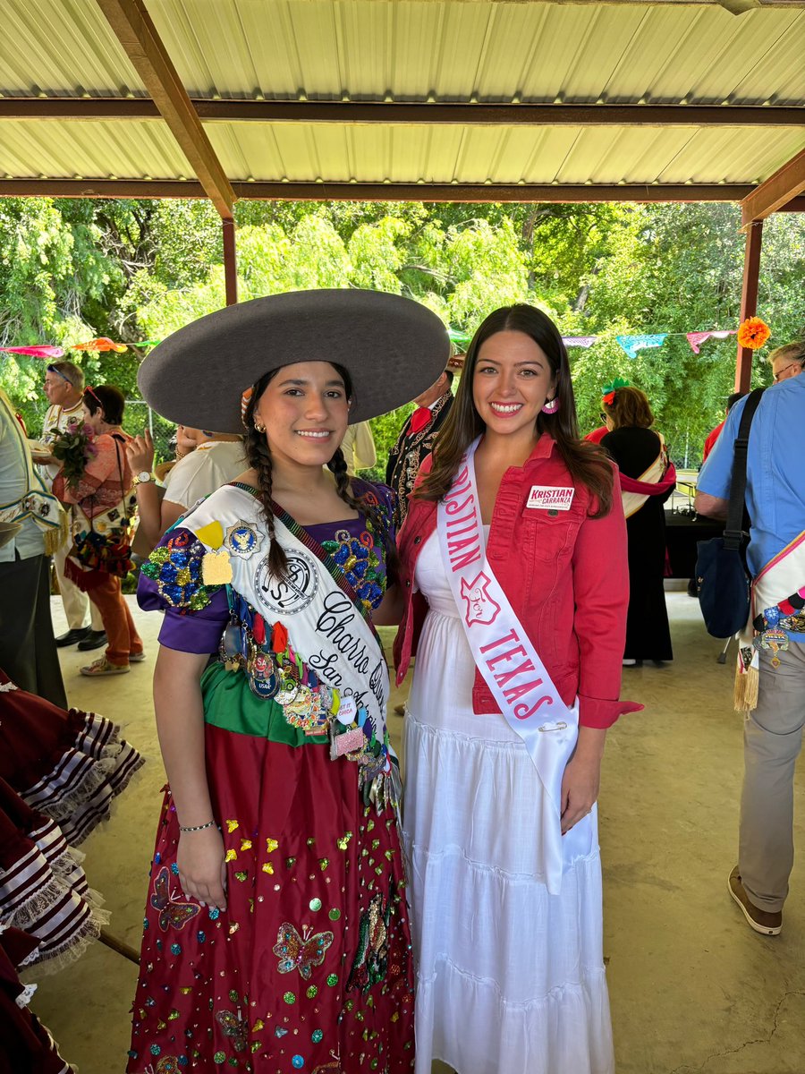 kristianfortx's tweet photo. A Day in Old Mexico at the San Antonio Charro Association. San Antonio is the best city in the world.  #VivaFiesta #SouthSanAntonio #Latinadad https://t.co/qOAvO5n3u4