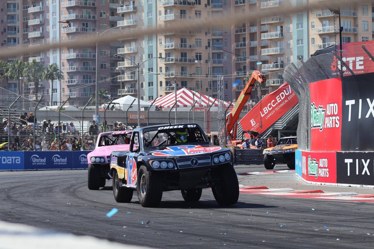 SSuperTrucks tweet picture