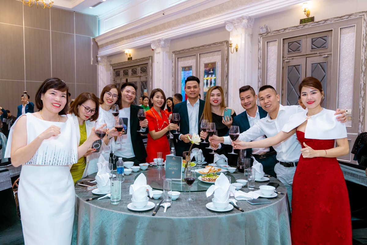 👉☘️Tầm nhìn không cần phải đi đâu quá xa - Hãy luôn ở bên cạnh chúng Tôi! Chúng tôi sẽ giúp bạn đạt được điều đấy ! 💪❤️

🔥🔥ĐỊNH VỊ QUYẾT ĐỊNH ĐỊA VỊ 🔥🔥

Hãy ra quyết định nhanh chóng để sở hữu Cổ Phần uST nhé 💪❤️Chúc các bạn thành công🥰 💥💥💥💥