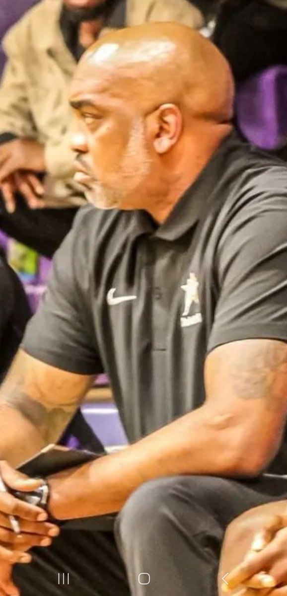 WadeEva14819590's tweet photo. Focused! LeMoyne-Owen Basketball https://t.co/82FbhLEKY0
