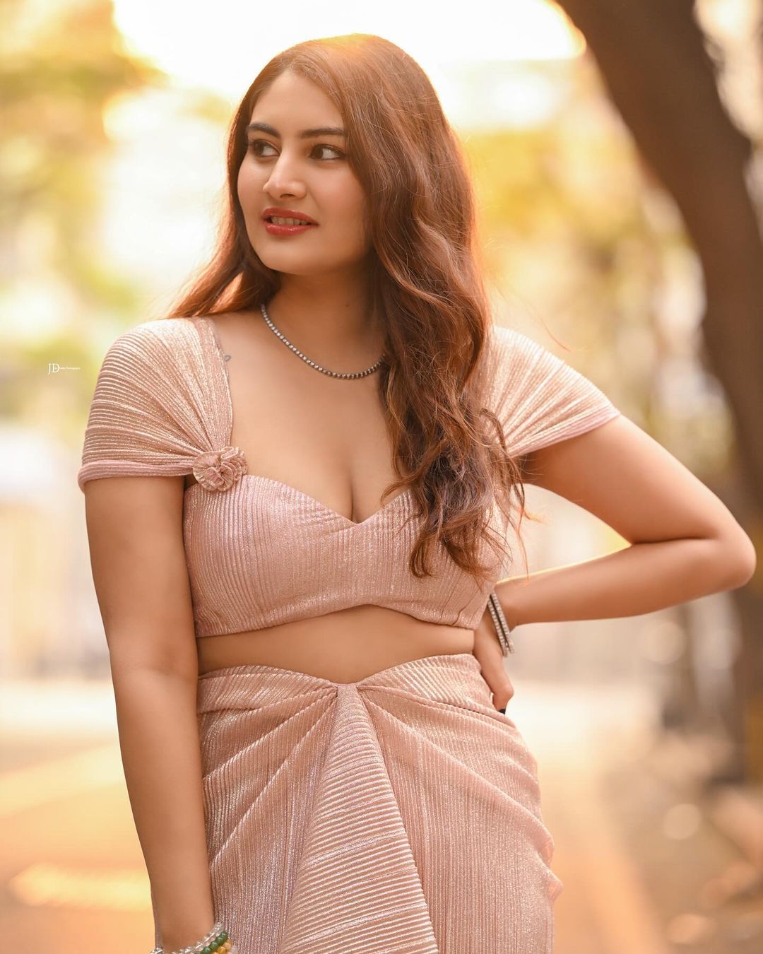 GLuuk04a4AAWa2c?format=jpg&name=large