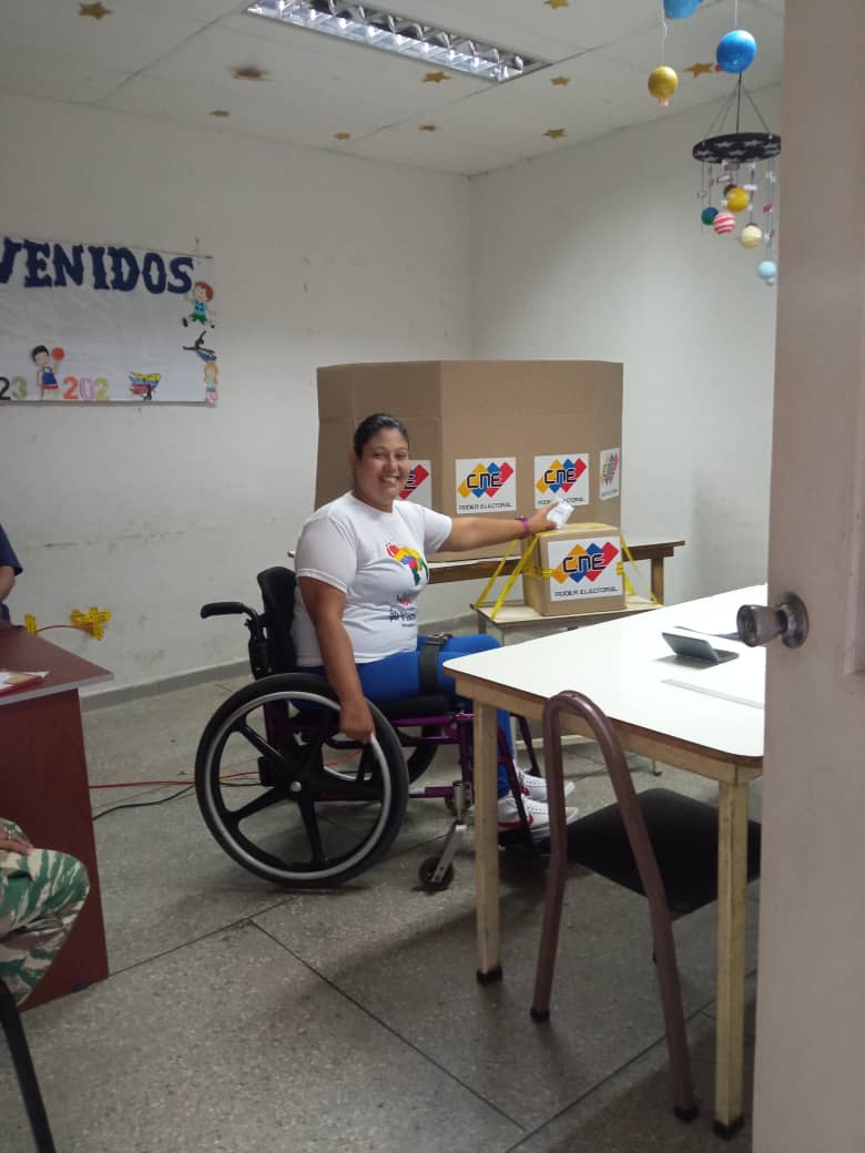 El movimiento Socialista Unido de Personas con Discapacidad participo masivamente en la Consulta Popular Nacional 2024, dónde escogemos el mejor proyecto para nuestra comunidad
#PorElbarrioYosiParticipo <a href="/NicolasMaduro/">Nicolás Maduro</a> <a href="/PartidoPSUV/">PSUV</a> <a href="/dcabellor/">Diosdado Cabello R</a> <a href="/Conapdis/">Conapdisvenezuelaoficial</a> <a href="/sramirez_fp/">Soraida Ramirez</a> <a href="/AmkValentina/">América Valiente🇻🇪</a>