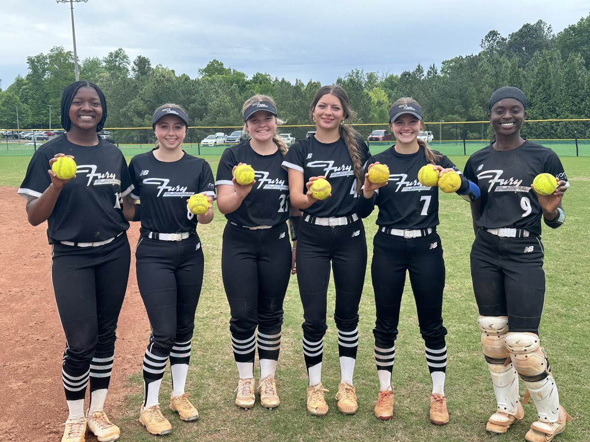 💣💣💣💣💣💣💣💣 this weekend!  Love these girls and their fight