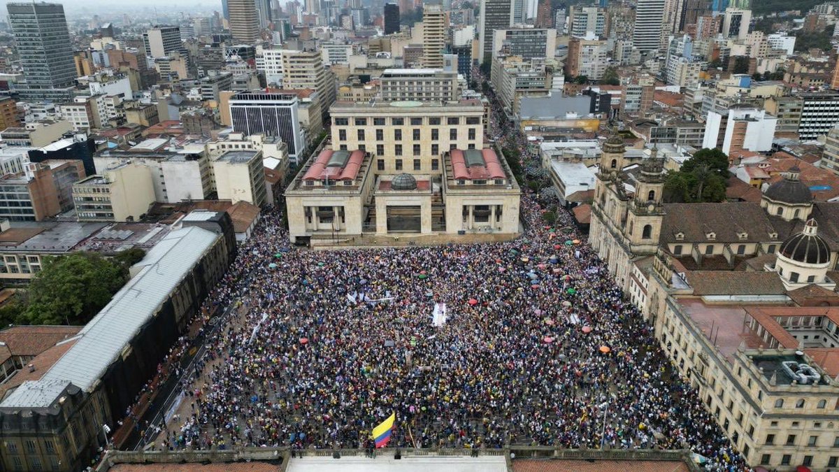 Bogota debe construir un modelo de salud que de respuesta a las preocupaciones e incertidumbres que tiene la población sobre el futuro del sistema. Escuchar el clamor de los pacientes, y las asociaciones médicas, nos obliga a ser humildes en la construcción conjunta.