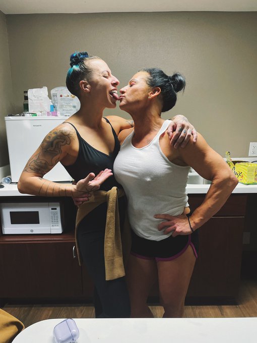 Y&rsquo;all. @Goddessmuscle11 and I met for the very first time today to shoot some #musclemagic for you and<a class="tags" href="/tag/goddessmuscle11">@goddessmuscle11</a><a href="/tag/musclemagic"class="tags"><span>#musclemagic</span></a>