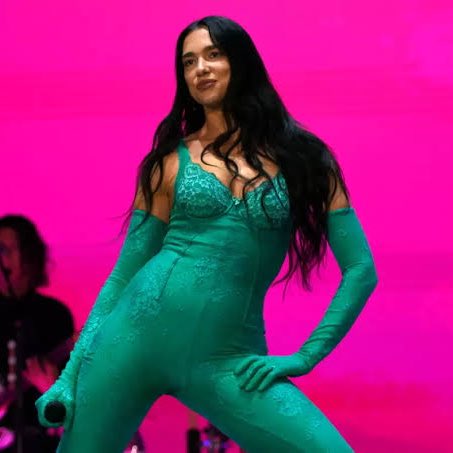 maurymcfly's tweet photo. Dua Lipa trae temblores a la CDMX | Madonna trajo agua. 

Dua Lipa 0
Madonna 1 https://t.co/KN2aMSSyFI