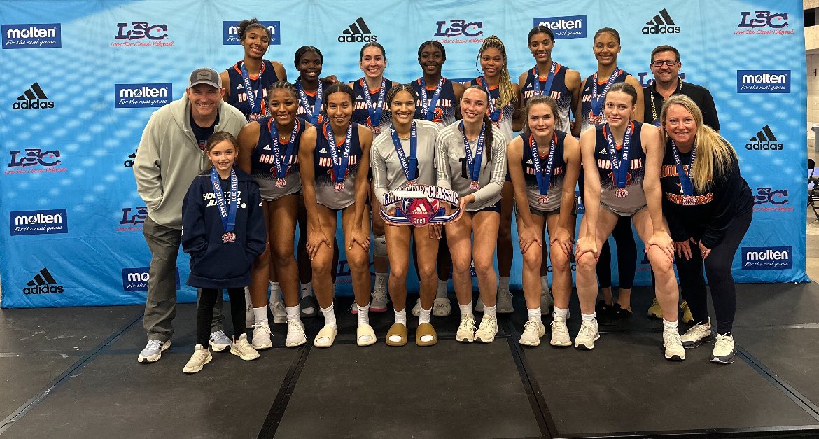 Bid Secured! HJV 17 Elite finished 8-1 in the open division, 3rd place overall. So proud of my team‼️We’re headed to Vegas!! 🎉🎊<a href="/houstonjuniors/">Houston Juniors</a> <a href="/LCHSLobosVB/">LoboVB</a>