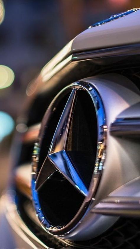 ToyeebOlamide's tweet photo. Just, Mercedes. https://t.co/CYagw9CZvC
