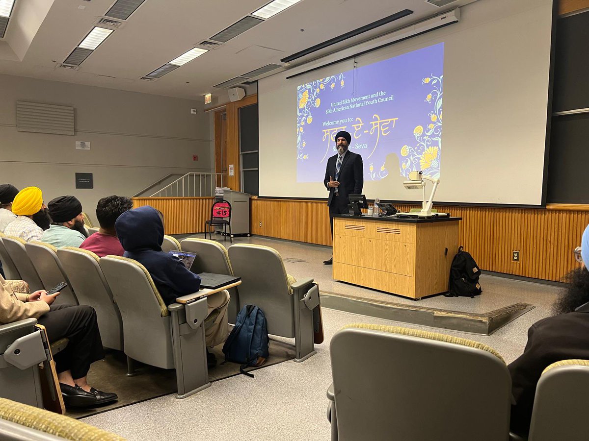 SinghSwaiman's tweet photo. Location- University of California at Berkeley 
Topic - Sikh way of life 
Audience- amazing 

What a great initiative by the United Sikh Movement and Sikh American National Youth Council.  Wonderful work being carried out inside and out of California college campuses. https://t.co/YvwI4gZral