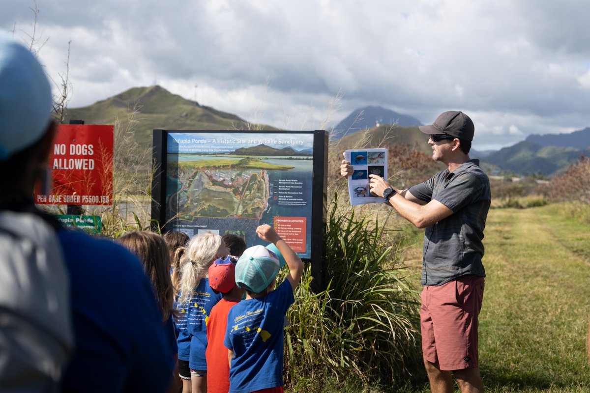 .@MCB_Hawaii hosted a tour of the Nu’upia Ponds Wildlife Management Area for students of Mokapu Elementary School to educate them on the importance of stewardship over the Mokapu Peninsula & instill a sense of responsibility towards preserving the local environment.