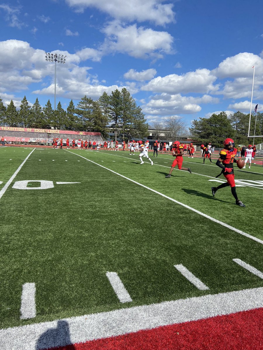 Had a great time at @FerrisFootball Spring game! Looking forward to coming back in the future! @CoachAnnese @CoachParker @WMDrivefootball