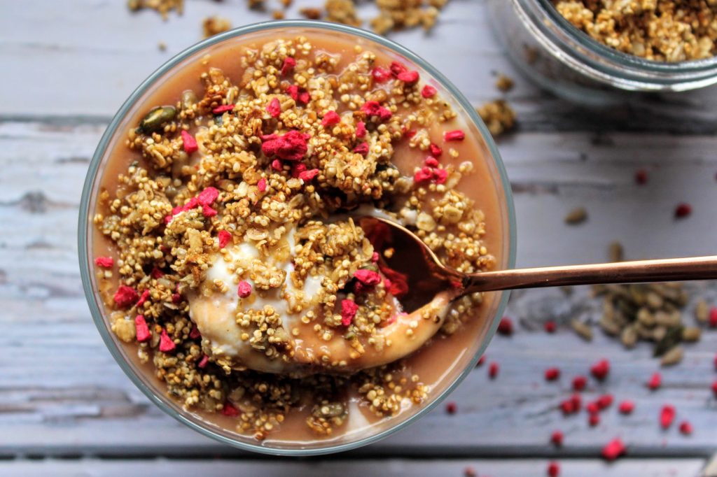 SpamellaB's tweet photo. Nothing beats making your odn granola for the week 😋😋 try this SEEDY QUINOA GRANOLA for a breakfast of goodness 😇
https://t.co/RdIUEIwvT6 https://t.co/7emMIGNTVc