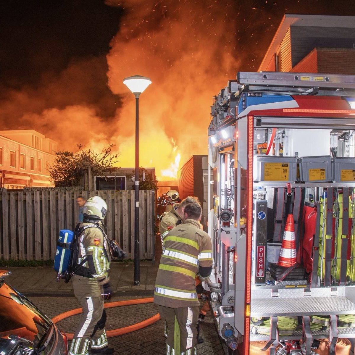 2024-04-21 23:45:30
P 1 BR bijgebouw Alpenstraat Woerden 092531 096231

2024-04-21 23:56:43
P 1 (Middel BR) BR bijgebouw Alpenstraat Woerden 098291

Foto: Justin Egberts