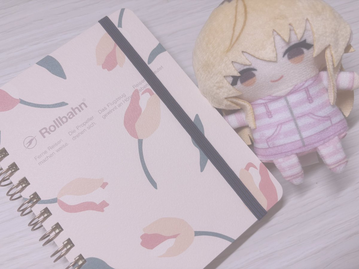 mcty0's tweet image. この柄を知った時からずっとむぎちゃんだ〜っっっ！！！と思っていたので買えて嬉しい🌷
表紙がいつもと違う紙質なのも柔らかさを感じてすごい可愛い〜！🥲
#いえながむぎ茶会