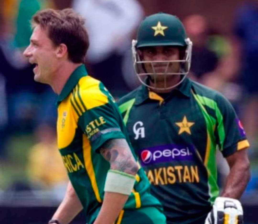 Dale Styn and M.Hafeez
A love story 😂😂
Who else remember this?