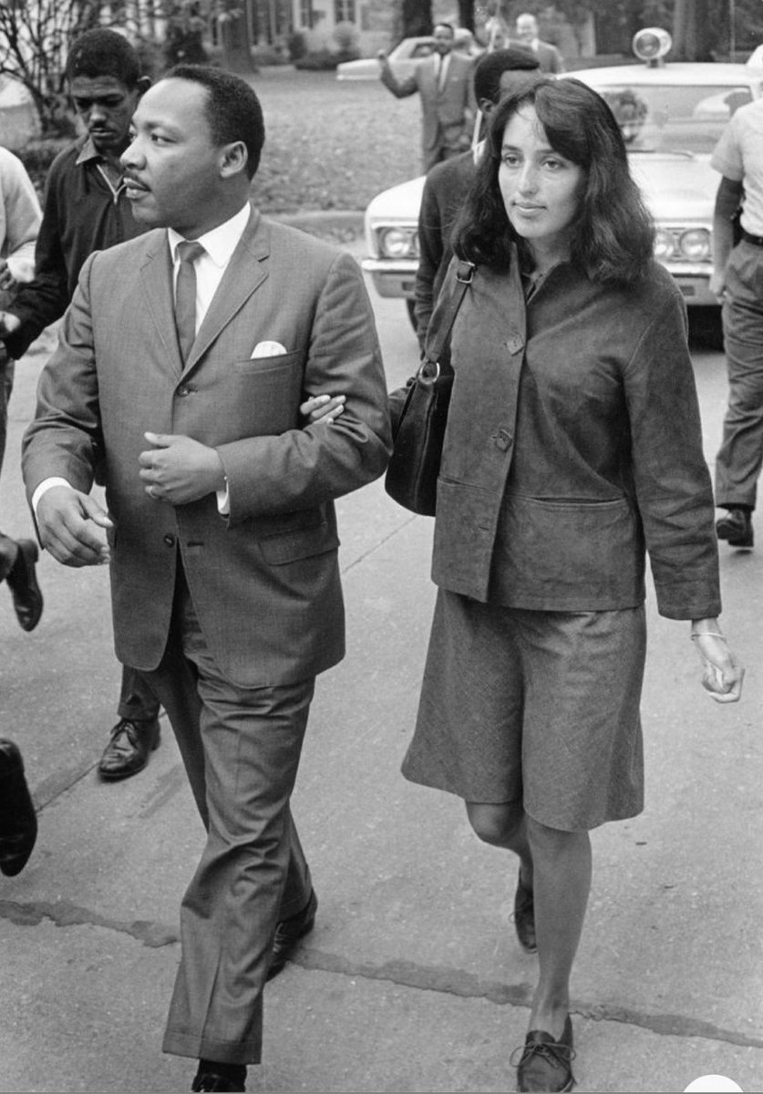 EdanClay's tweet image. Is Taylor Swift ready to be the new Joan Baez? She&apos;s is perfectly positioned to make a real difference. We know she&apos;s on the right side of History... the question will be, how does she play her perfect card?
@taylornation13 
#SwiftieNation #TaylorSwift