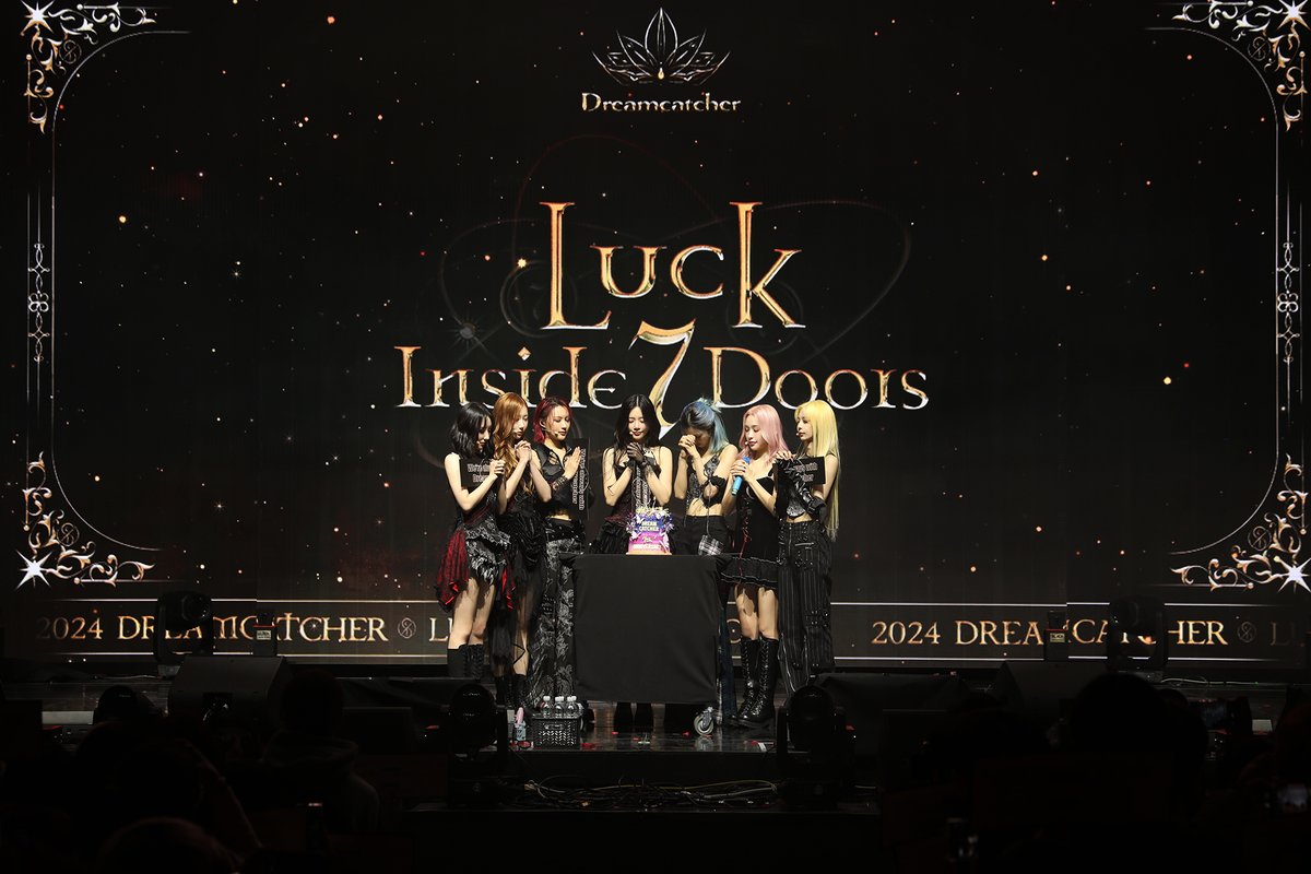 [🌑] Dreamcatcher(드림캐쳐) '[Luck Inside 7 Doors] in Seoul' 콘서트 비하인드 네이버 포스트 안내 🔗 naver.me/FDjoVbRP #드림캐쳐 #Dreamcatcher #2024WorldTour #LuckInside7Doors