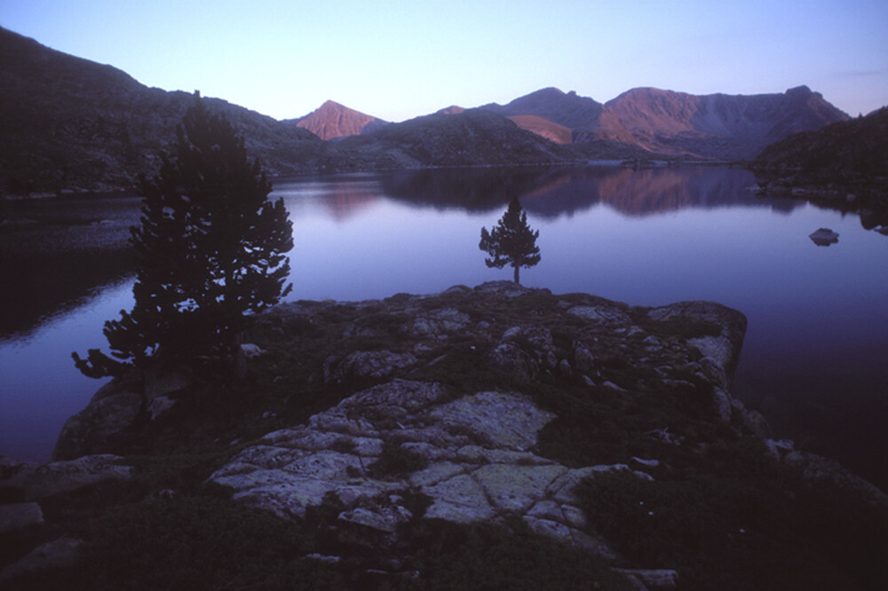 Happy #EarthDay: our precious World Heritage sites remind us that they are fragile and require joint protection efforts... Cultural Landscape in Andorra: whc.unesco.org ; madriu-perafita-claror.ad