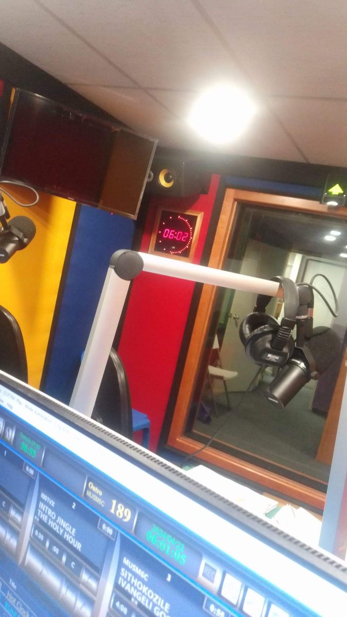 DidahMotaung's tweet photo. On the way... SPIRITUAL FIX on @CUTFM1058 alongside @Karabo_Sands for #SpiritualFix https://t.co/GlGxw8ieSA