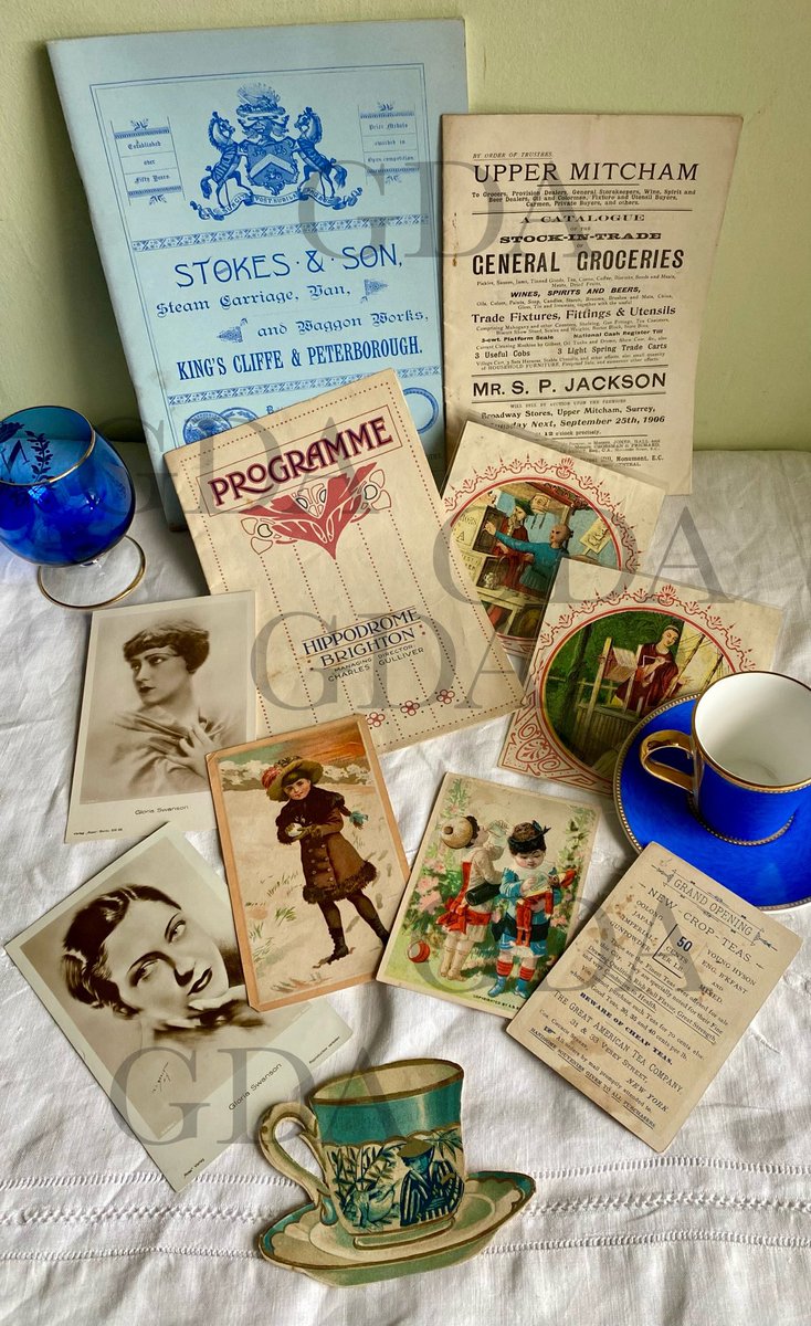 💙🤍💙🤍💙
Good morning #earlybiz
A selection of paper collectables, catalogues, tea & coffee advertising & old photos . 
See them and more at
Dieudonneart.com/antiques

#vintage #collectables #paper #antiques #french #shopindie #shopsmalluk #elevenseshour #craftbizparty