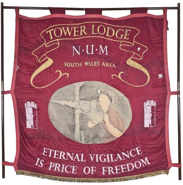 #OnThisDay 1994. British Coal closed Tower Colliery in south Wales on grounds that it would be uneconomic to continue production. 239 miners raised their own funds, pledging £8,000 each from their redundancy payouts to buy the mine in January 1995.