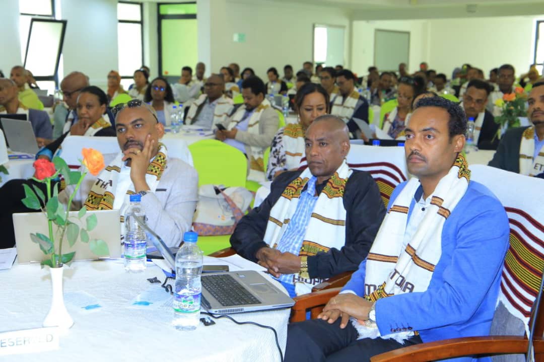 With @UNFPA support & organized by @FMoHealth, the National HIV Program's performance joint review meeting was conducted in Hawassa from 16-19 April. The meeting reviewed the 9 month performance of the program. Regional representatives and partners attended the meeting.