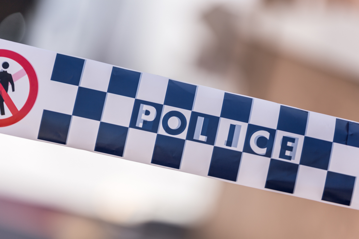 A man has died after being shot by police during an incident at Colosseum near Gladstone. For more information: mypolice.page.link/bGwu