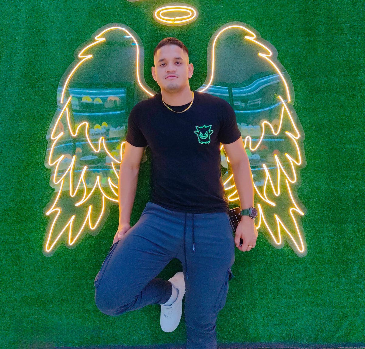 Angelcald56's tweet photo. Imagínate el color de mi vergota🍆 https://t.co/3e3S7BS1gI