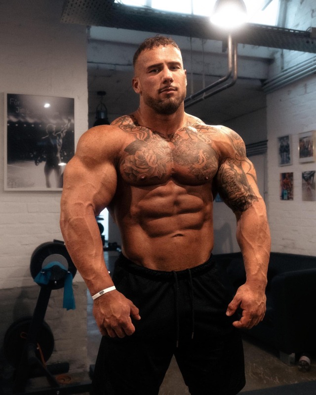 XXXHunkMuscle's tweet photo. https://t.co/pHuzRGsj7u