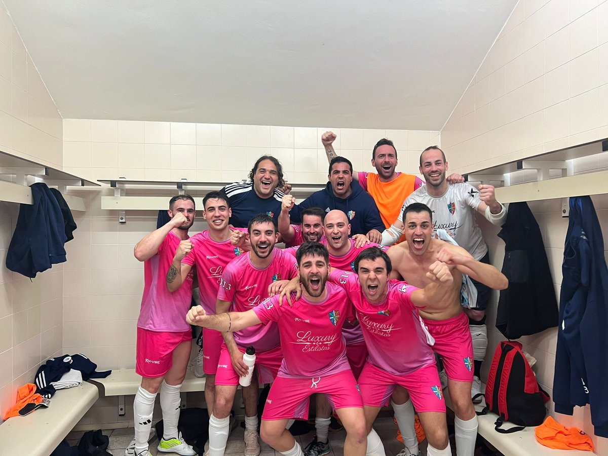 BetiCd's tweet photo. +3 -1 importante victoria !! Nos ponemos segundos … vamos mi @BetiCd a seguir soñando !! 🤍💙 https://t.co/xk2lBtRsZ1