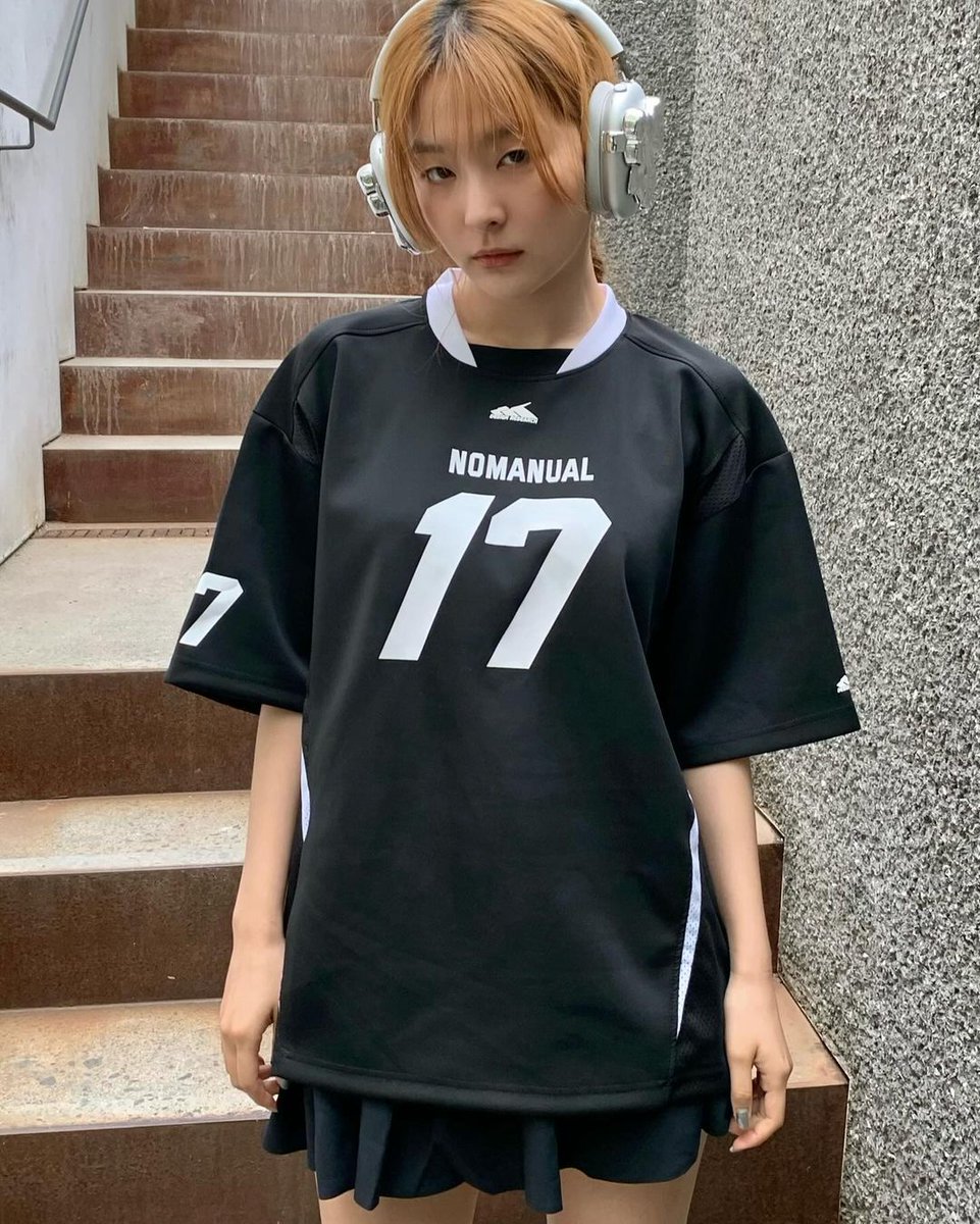 seulgi pics tweet media
