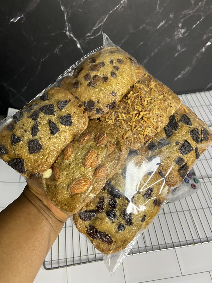 I’m a baker in Abuja. We have banana bread available all week. Price:4,500