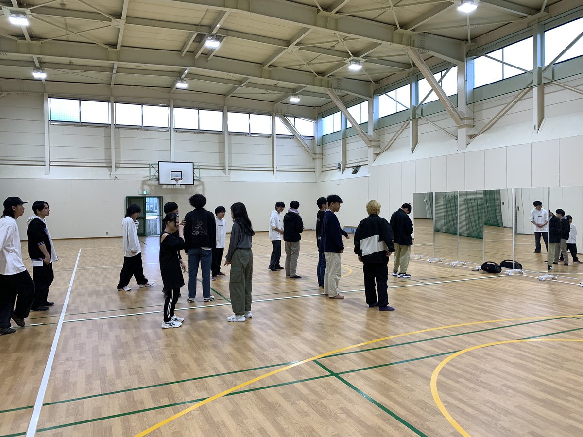 oit_dance's tweet photo. 本日17:00〜体験会を体育館で行います！
KPOPを皆で踊ろうと思うので、興味ある方は是非！ https://t.co/RcEQ01WXXg