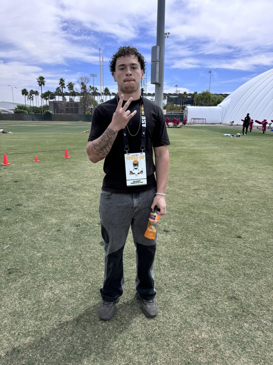 ASU Spring Practice Last week some of AZs top talent showed up by the bus loads!! ‘25 RB/ATH Elias Johnson Had over 1400 yards and 15 TDs rushing his sophmore year.. After transferring and sitting 5 games found himself buried on the depth chart at RB.. Wanted to contribute so…