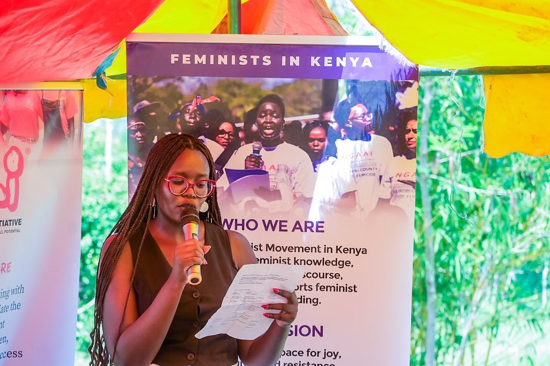 Excited to convene the 2-day intergenerational feminist SRHR summit in rural Kisumu, with grassroots partners @rural_sri4739 & @LetgirlslearnK. We discussed the menopausal experiences of older womn, accessing SRH in rural areas & links btwn femicide & control of bodily autonomy.