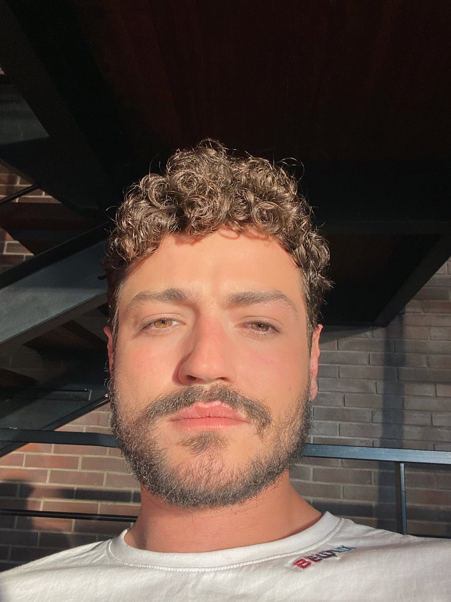lebrocozi's tweet photo. may you attract someone who speaks your language so you don't have to spend a lifetime translating your soul😮‍💨 https://t.co/MMdHeVAEdy