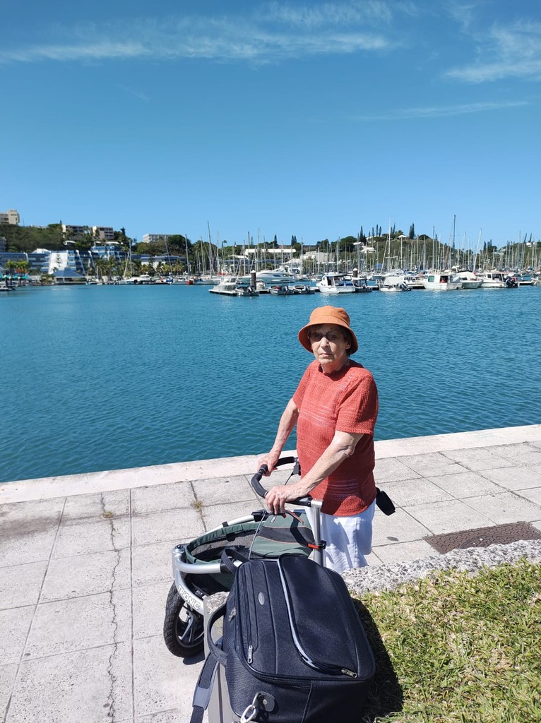 Phyllis recently returned from a trip to Australia and 2-week South Pacific cruise.   'took my Trionic Veloped Trek with me (as oversize luggage - at no charge, and could not have managed the trips ashore without it!