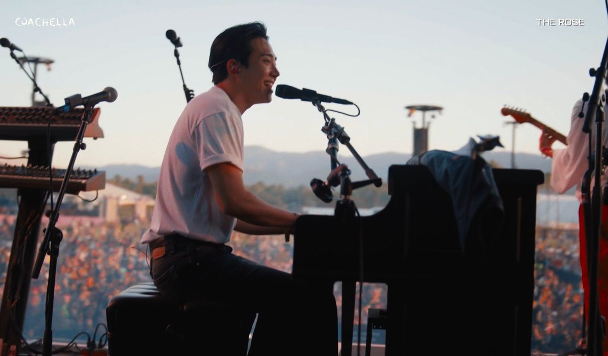 If you look up talent in the dictionary you'll find a picture of Park Dojoon. 

He really is such a talent and the backbone of The Rose. 
From keyboard to electric guitar to acoustic guitar to piano and all the while also singing.

#ROSECHELLA