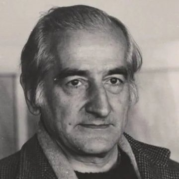 AHGArgentino's tweet photo. Hace 47 años es secuestrado Héctor Oesterheld en la ciudad de La Plata. Oesterheld fue el creador de muchos y tremendos personajes: El Eternauta, Sgto Kirk, Ernie Pike y la lista es inmensa! Fue escritor, militante y guionista.  En 1978 es asesinado por la dictadura argentina. https://t.co/5yFhsfwKph