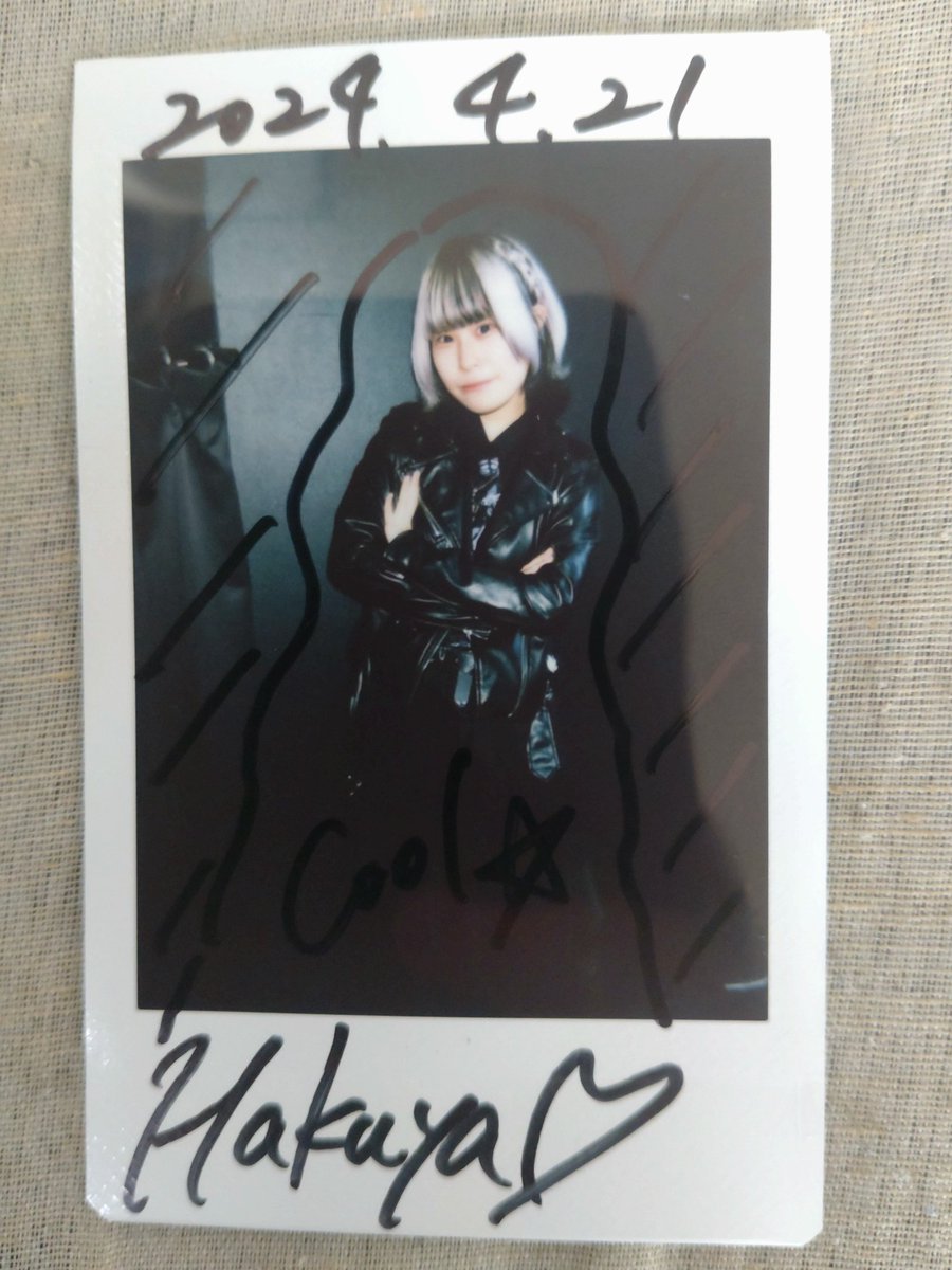 V4skyCat's tweet photo. 前世のグループの時にガッツリ絡んでて、ソロ初デビューだからライブ行って来た♪笑
相変わらず、話やすくて可愛かった(^^)
不定期でまたやるみたいなので、またライブ見たい♪
#Hakuya https://t.co/Iin0ugTvvf