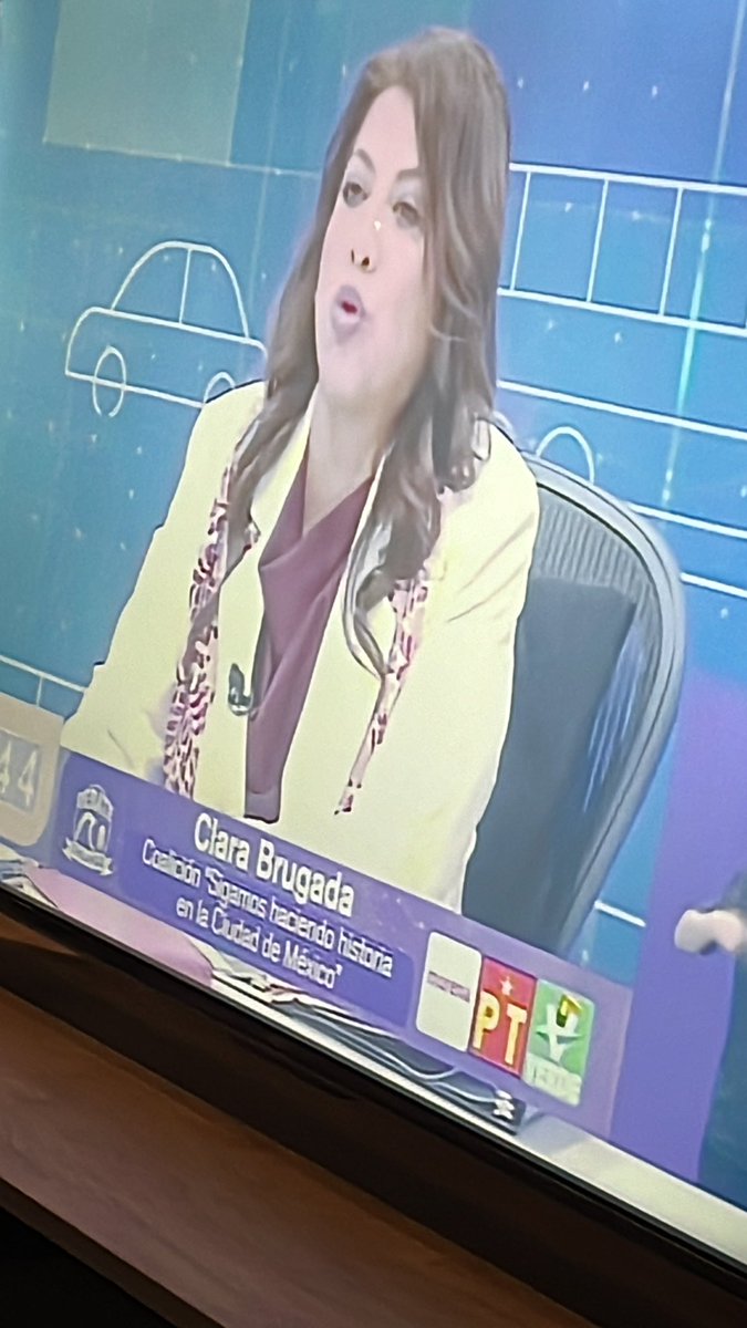 betiux1946's tweet image. Pregunta seria… ¿está cruda?😵 habla como si ayer se hubiera puesto una farra de aquellas #DebateChilango 
#TeamTaboada #TaboadaJefeDeGobiernoCDMX