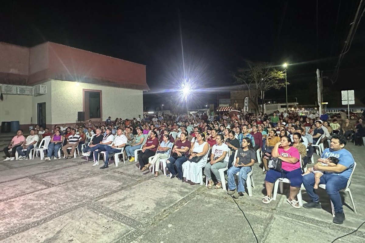 OvidioPeraltaS's tweet photo. Desde #Comalcalco, la Capital de la Dignidad, apoyamos a nuestro amigo y próximo gobernador, Javier May Rodríguez, en el #DebateTabasco. 

¡Él ganará el debate porque el pueblo tabasqueño quiere la continuidad de la 4T!

#JavierMayGobernador https://t.co/SG0YpNuyNV