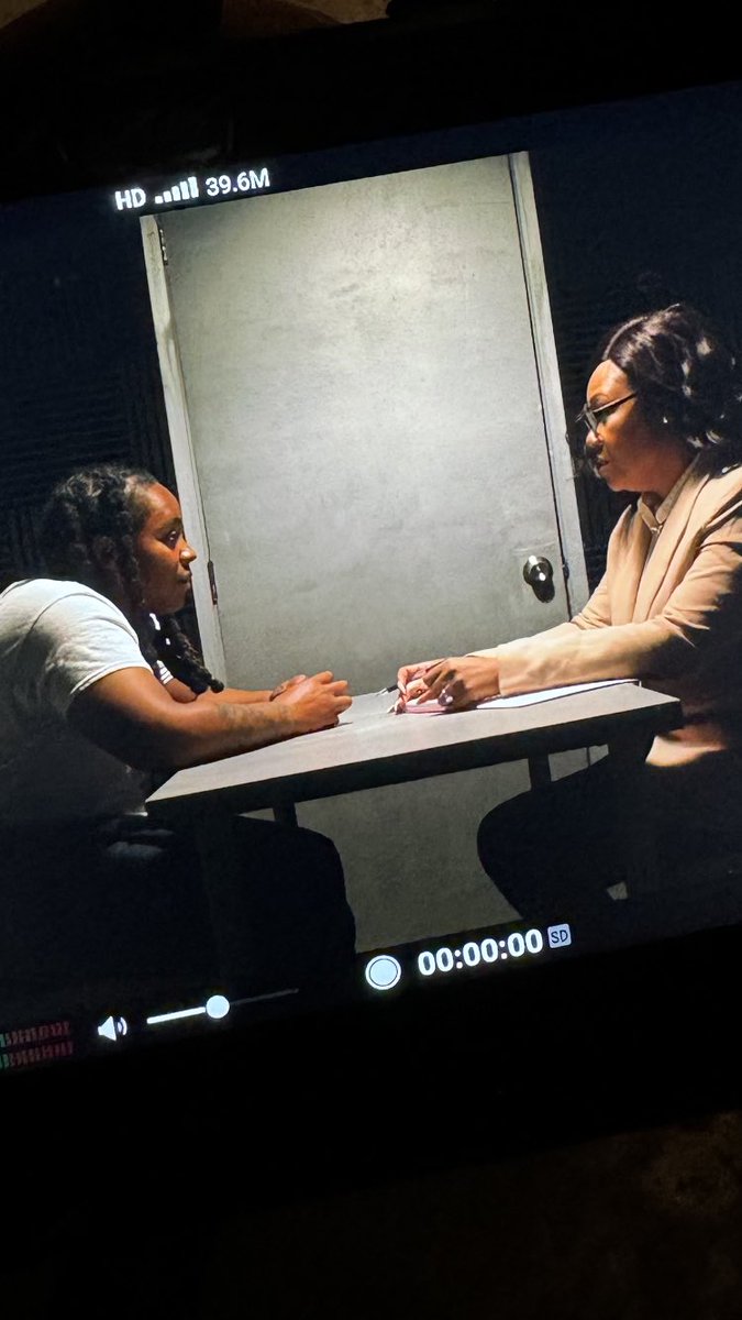 WhoTripN's tweet photo. Interrogation room scene #AndAction 🎬🎥 https://t.co/7t6YIMmAFu