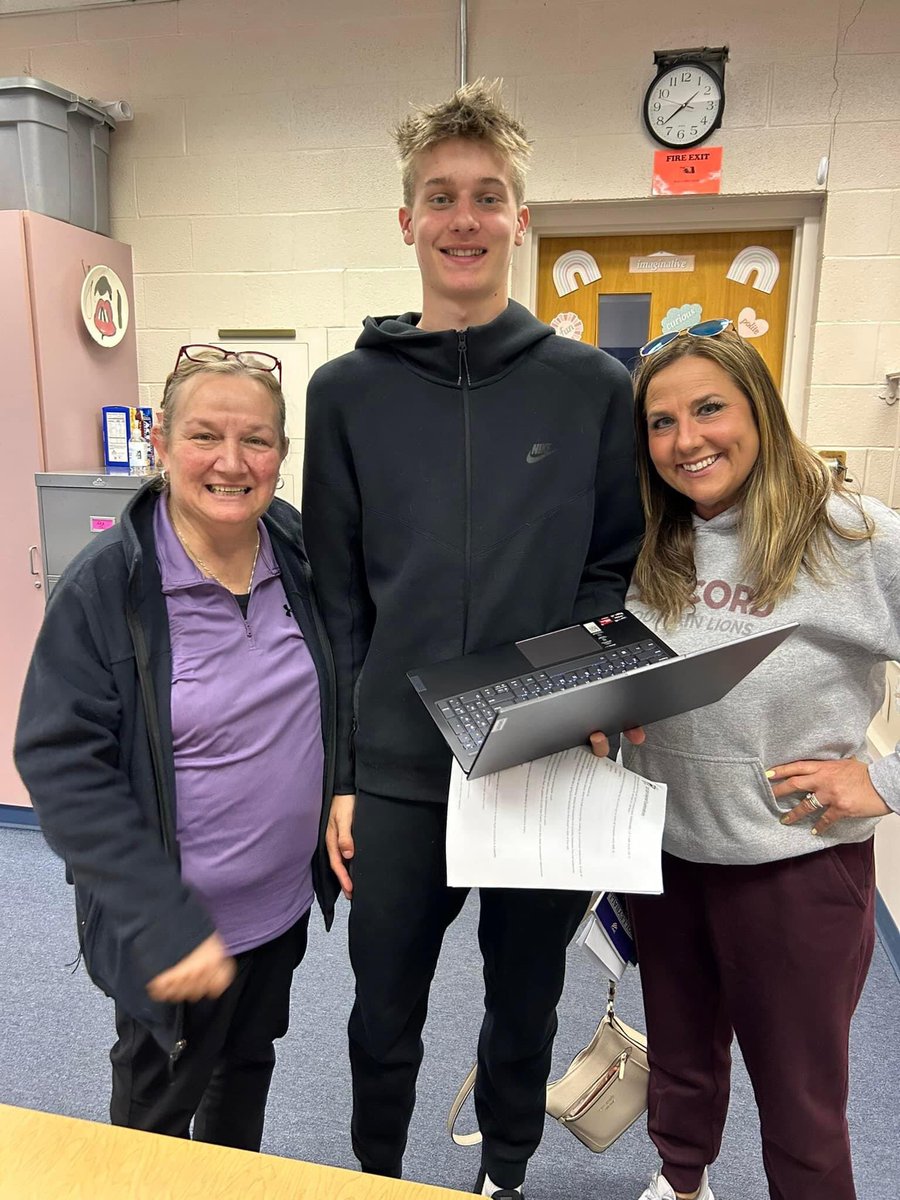 gcsportsguy97's tweet photo. Congratulations to Grove City’s Brett Loughry on passing his test today to become a volleyball and basketball tests to become a PIAA official.
📸 Leigh Ann Williams https://t.co/8WpA3S1zAQ