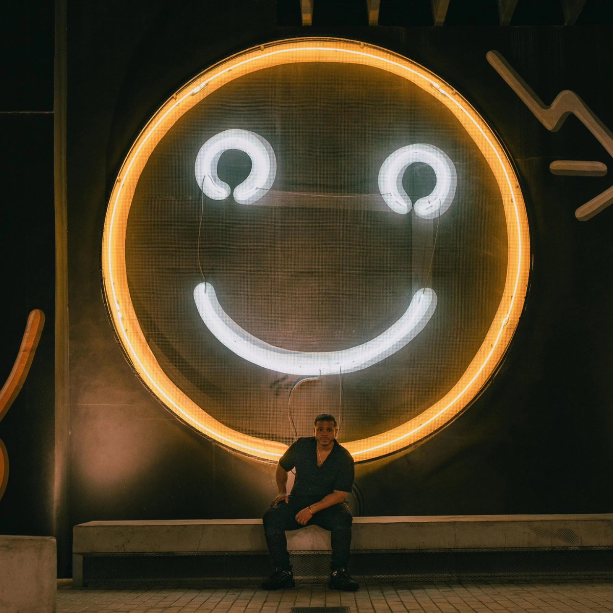 bonynyc's tweet photo. You're crazy to everybody until you're successful, then you're a genius. 🙃🙂 🙏💯

"Para todo el mundo tu sera el loco hasta que tu lo logres, y despues te llamaran un genio" 

Photo by. @azaul_cruzp https://t.co/ks1KGiRNgW