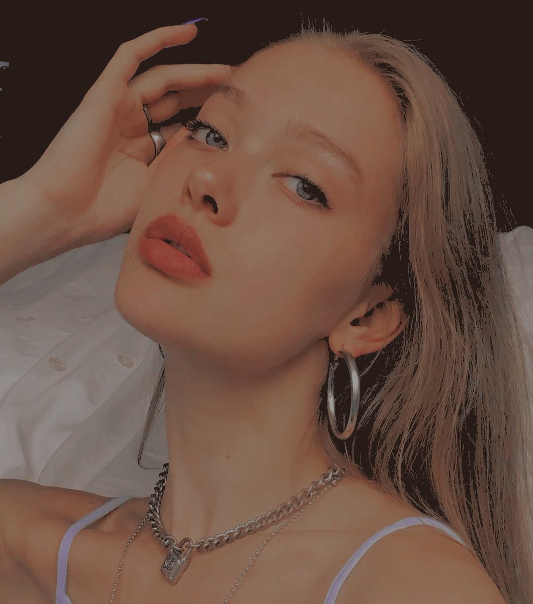 traclav's tweet photo. ⠀⠀

                 .      •         °      ★
.   •    .   *             CHARLOTTE 
                              “CHARLIE” 
                            SAUNDERS ༉‧₊˚✧

⠀⠀ https://t.co/cs1c9aPjwV