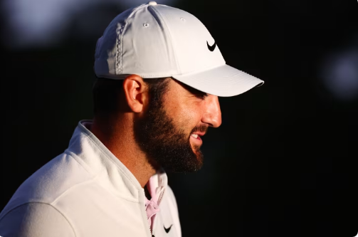 SCOTTIE SCHEFFLER BUILDS FIVE-SHOT LEAD AT RBC HERITAGE, RAIN FORCES MONDAY FINISH thegolfgear.us/blogs/news/sco… #golf #golffuny #golfswing #golflife #golfer #golfgirl #golffails