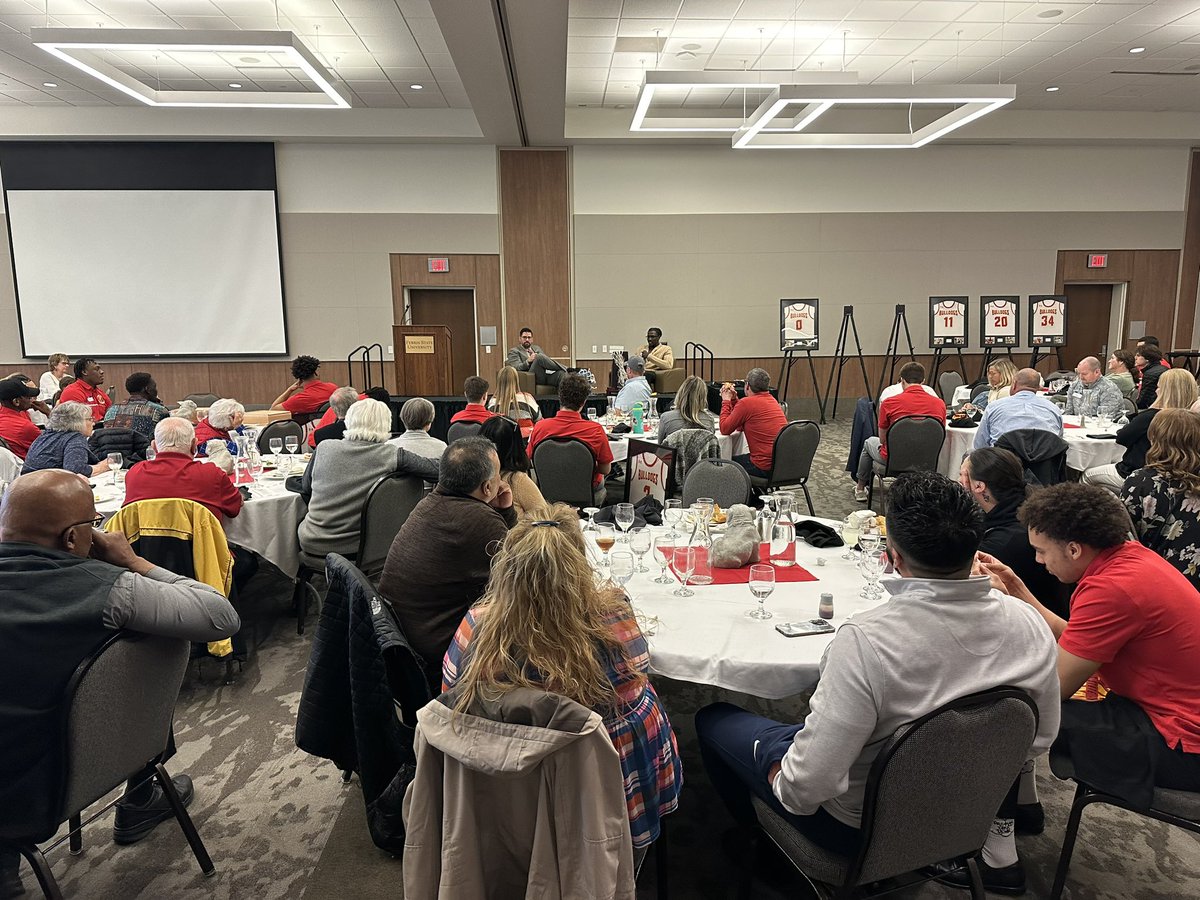 Ferris M Basketball tweet media