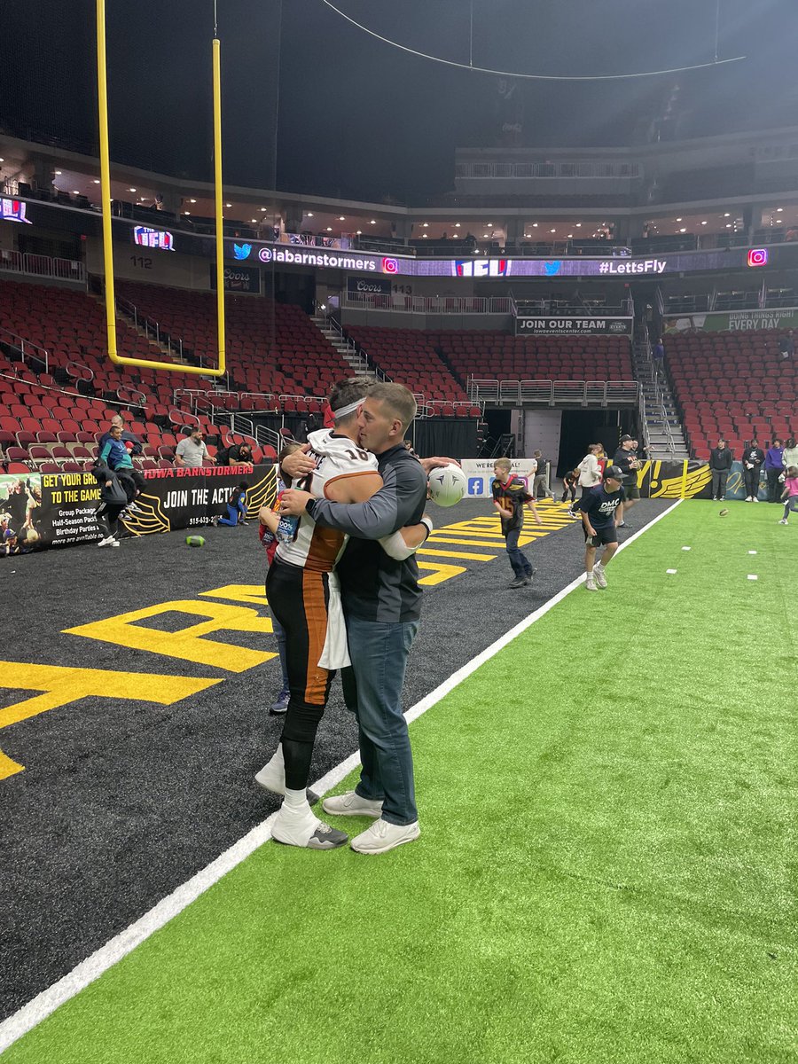 JoelOsborn_BC's tweet photo. Special night last night. We saw our former QB, Garrett Kettle, lead the Rattlers to a 49-47 win over the Barnstormers. He is the only QB in the IFL from the NAIA. After his game, we were able to talk with his coach and he told me what we already know, “he has the it factor”! https://t.co/BR5D36Plhz