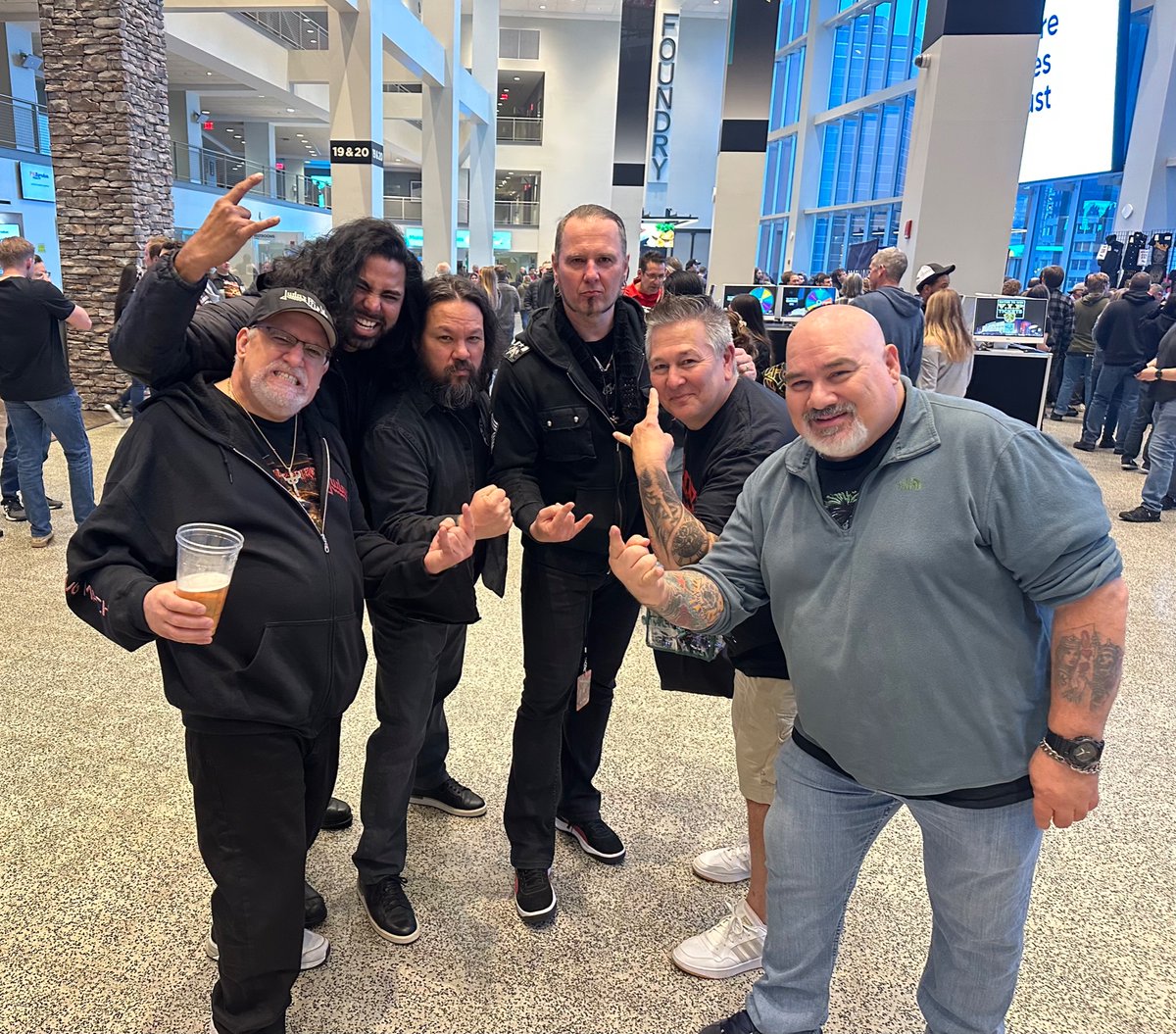 Friday night and the Priest is back. Caught up with my Ultimate Metal Guitar Retreat dudes prior to JP in Newark, NJ. Great time. We are all looking to this year’s retreat (October) as it will be a big step forward for the event. More smoke, more amps, more Metal!